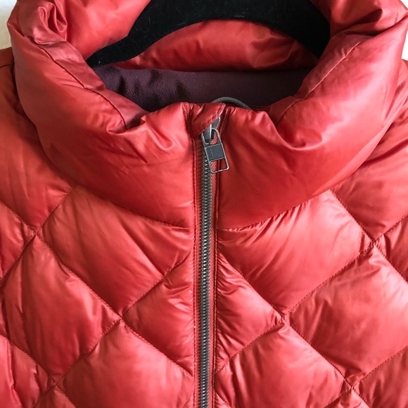 Women’s Patagonia Down Prow Bomber Jacket - Large - Picture 6 of 10